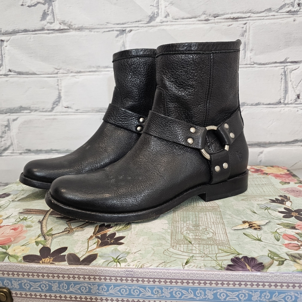 Frye Phillip Harness Back Zip Short Boots in Black